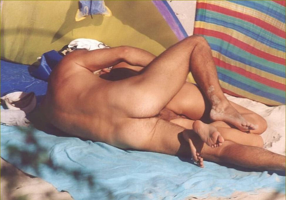 Nudist beach photo in the Sex on beach gallery