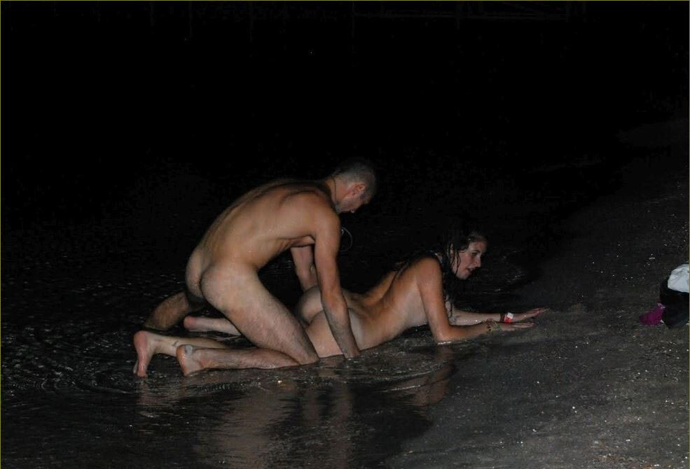 Nudist beach photo in the Sex on beach gallery