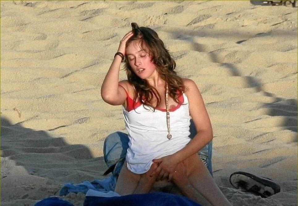 Nudist beach photo in the Sex on beach gallery
