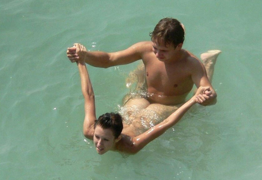 Nudist beach photo in the Sex on beach gallery