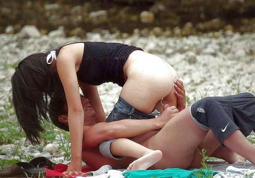 Nudist beach photo in the Sex on beach gallery