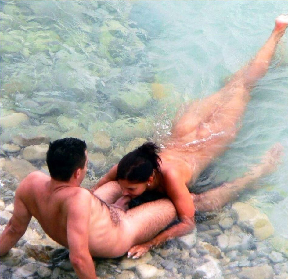 Nudist beach photo in the Sex on beach gallery